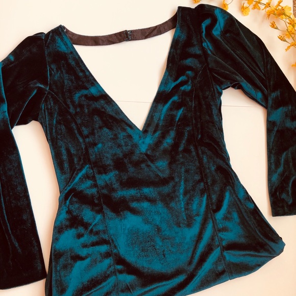 Velvet Dress - Picture 2 of 6